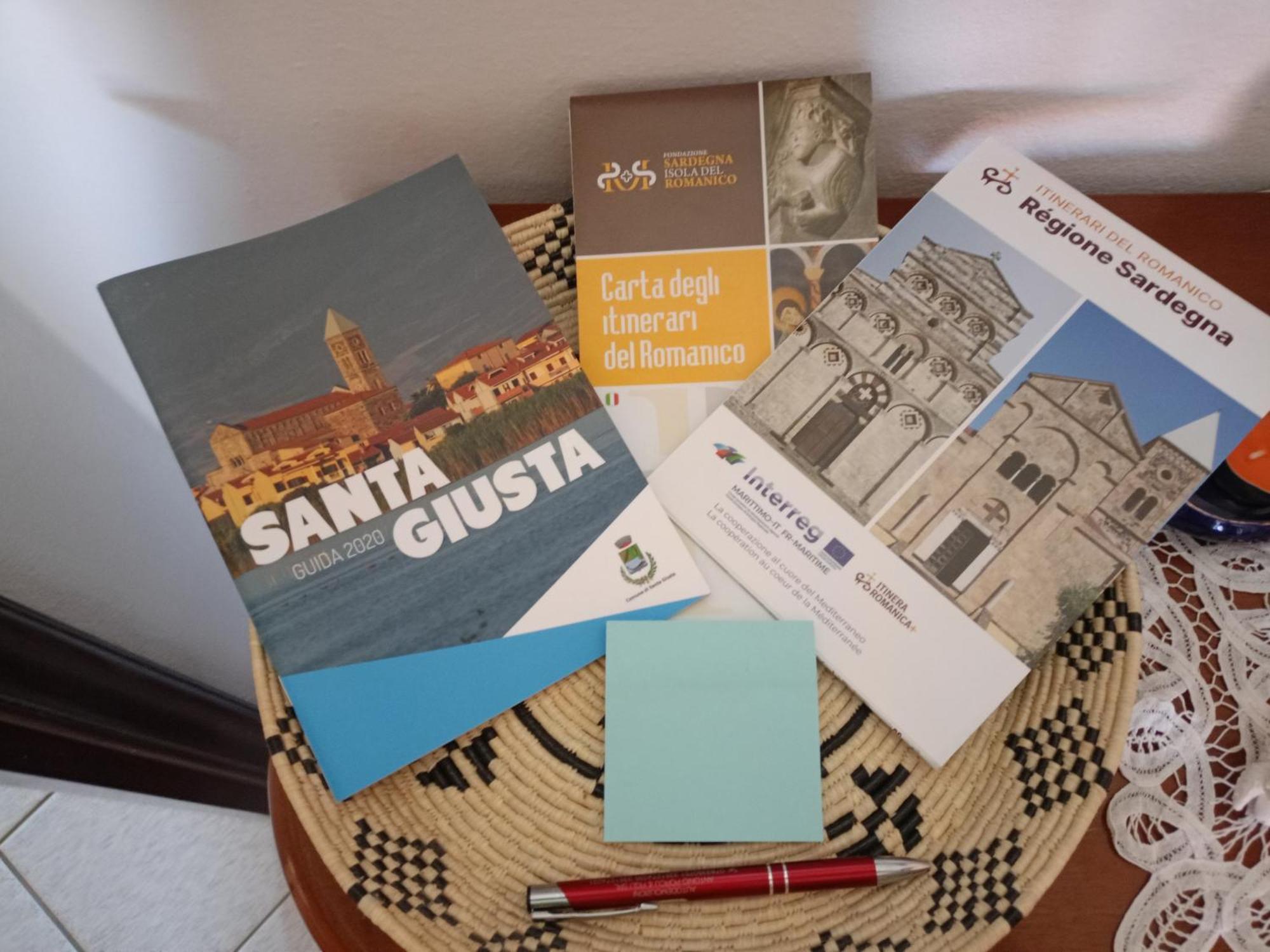 Appartamento Santa Giusta Exterior foto