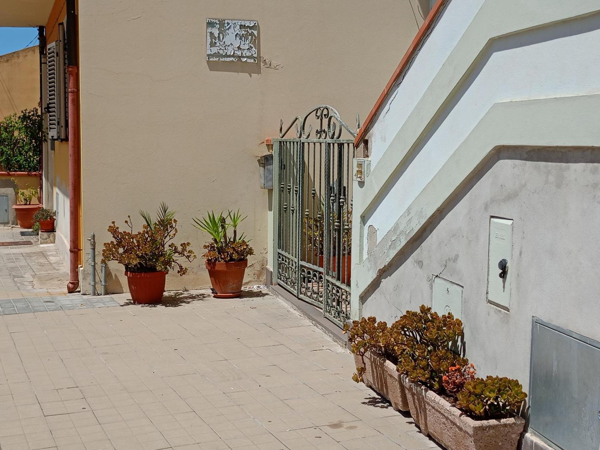 Appartamento Santa Giusta Exterior foto